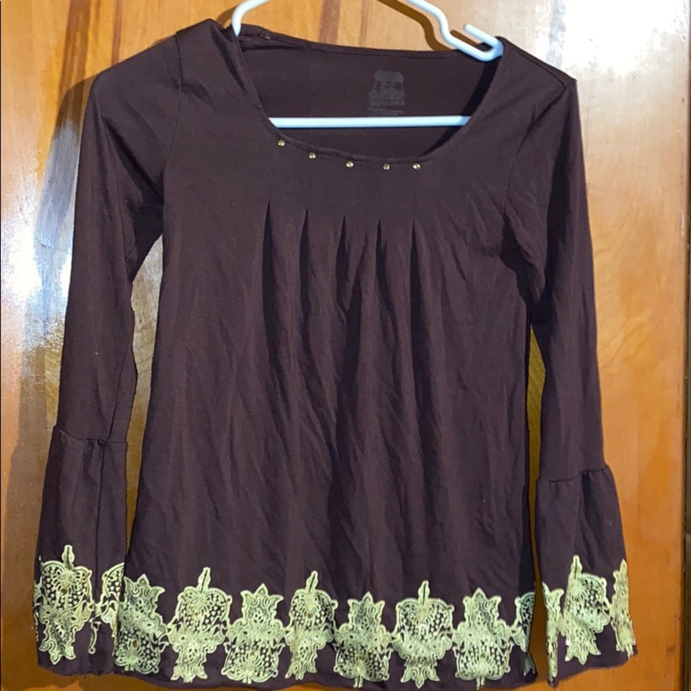 long sleeve top with gold detail